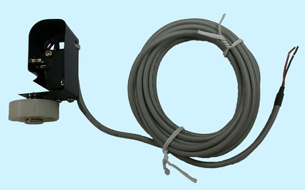 SPRING STEEL ROLLER ASSEMBLY